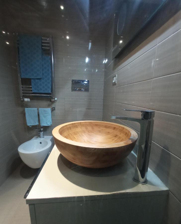לידו די אוסטיה C&E Suites Roma מראה חיצוני תמונה